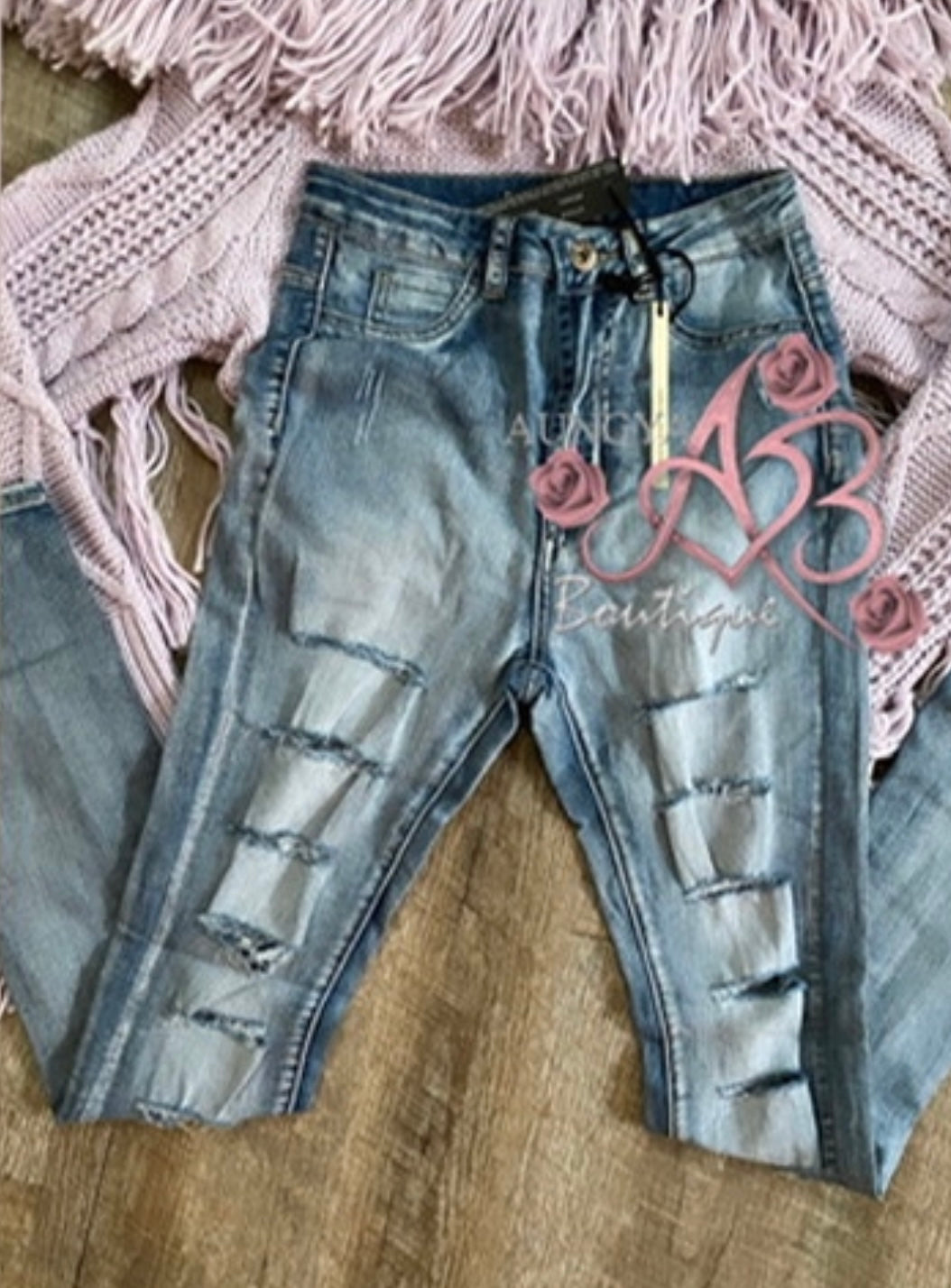 Cut jeans